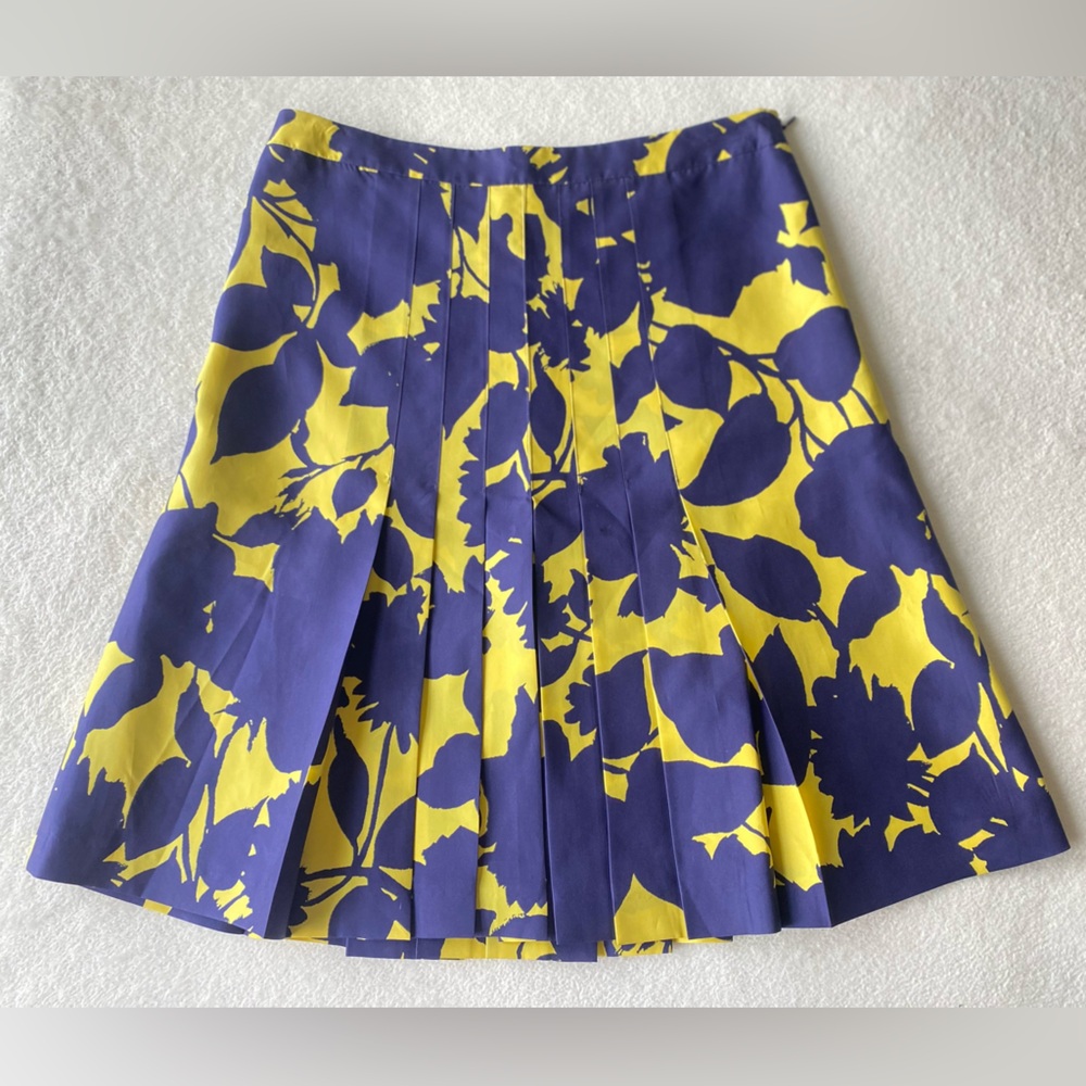 Moschino Silk Purple Yellow Pleated Floral Print Skirt US size 6 - Picture 6 of 13